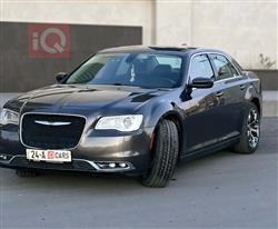 کرایسلەر 300